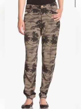G Star Raw Women’s Beach Rovic Camo 3D Loose Tropical Print Pants